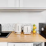 Le Marais & Canal Saint-Martin - 1Br - Paris Vacation Rentals