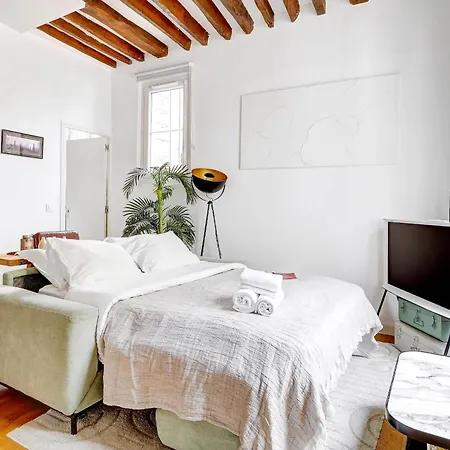 Le Marais & Canal Saint-martin - 1br - Vacation Apartment