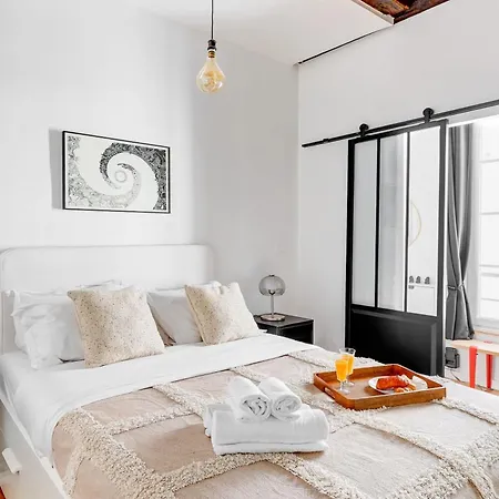 Le Marais & Canal Saint-martin - 1br - Vacation Apartment *
